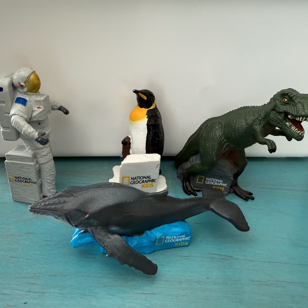 National Geographic Kids Tonies (Astronaut, Dinosaur, Penguin, Whale Tonies)
